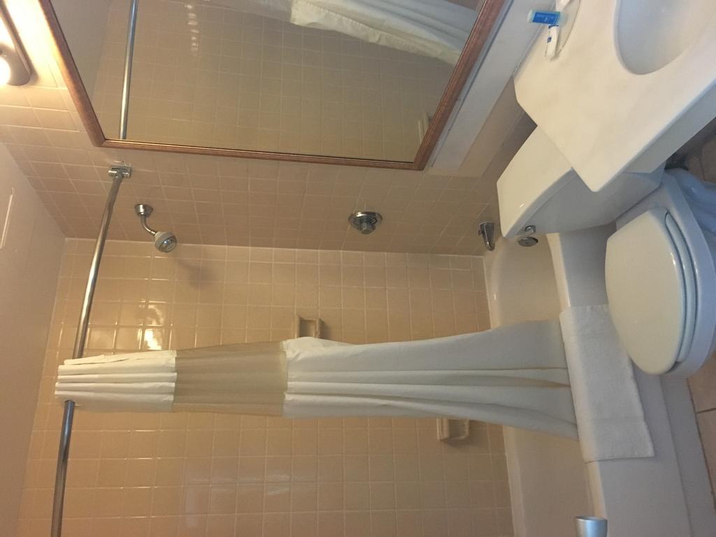 Rodeway Inn Greenfield Luaran gambar