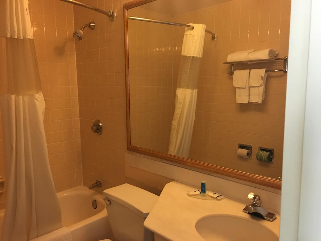 Rodeway Inn Greenfield Luaran gambar